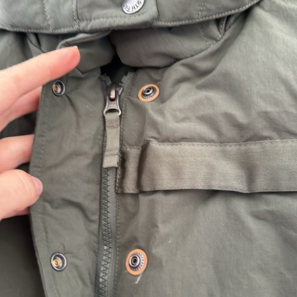 The North Face Women's Forester Down Jacket in Military Olive Green Size S/P - Picture 7 of 16